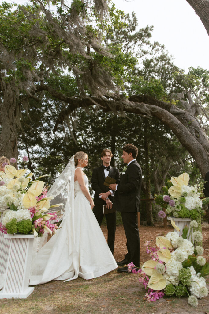 charleston wedding ceremony outdoors
