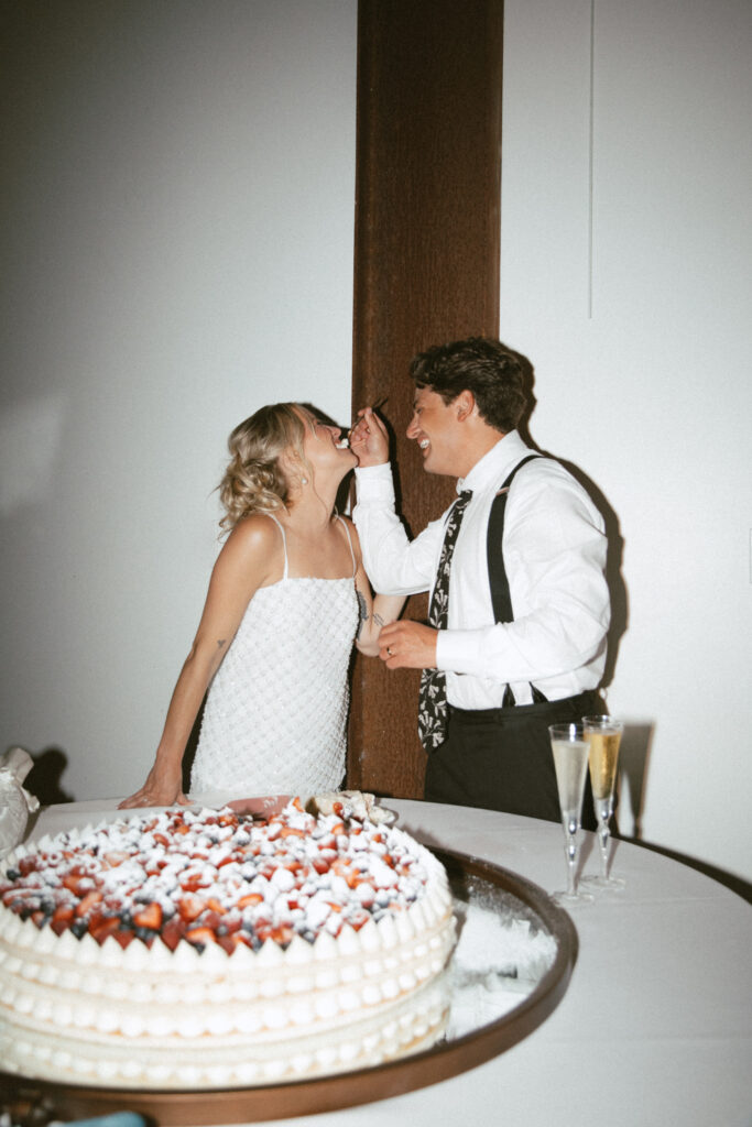 charleston sugar studio cake for couple